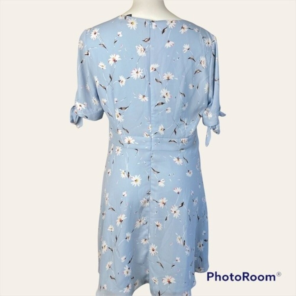 AQUA FIT-AND-FLARE FLORAL PRINT DRESS Size L - Picture 4 of 8